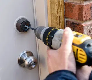 Locksmith Master Shop Dayton, OH 937-964-4053 Locksmith Master Shop Dayton, OH 937-964-4053 - 1-Locksmith-Services